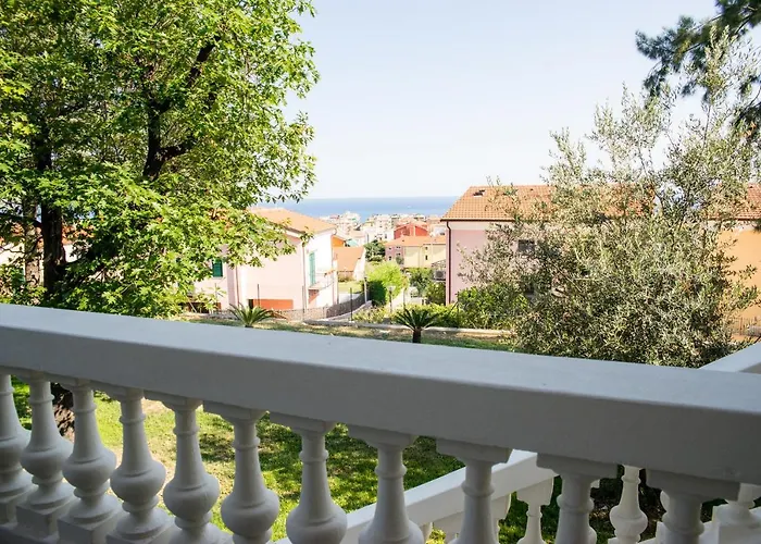 Bb Ca De Ma Bed & Breakfast Pietra Ligure